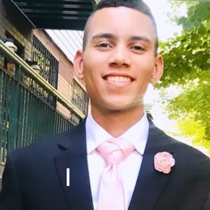 Meet your Posher, Luis